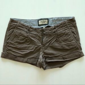 Abercrombie & Fitch brown shorts
